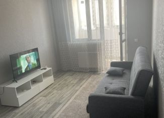 Сдам двухкомнатную квартиру, 62 м2, Краснодар, Адмиралтейский бульвар, 3, микрорайон Россинского