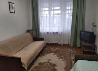 Сдаю в аренду 2-ком. квартиру, 41 м2, Кушва, улица Майданова, 8