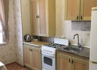 Сдаю 1-ком. квартиру, 50 м2, Йошкар-Ола, улица Яна Крастыня, 2, микрорайон 9В