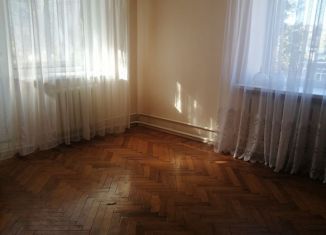 Продается однокомнатная квартира, 32 м2, Новошахтинск, Комсомольская улица, 83