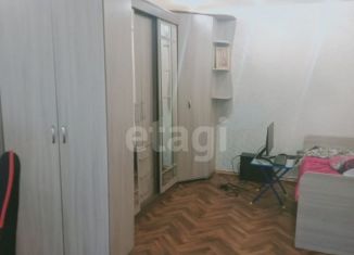 Продаю многокомнатную квартиру, 42 м2, Кемерово, проспект Химиков, 26