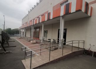 Продаю торговую площадь, 1850 м2, Верхняя Пышма, улица Петрова, 13А