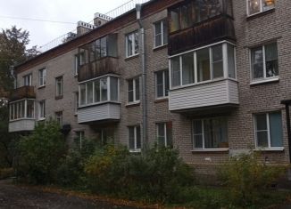 Продам 2-комнатную квартиру, 43 м2, Зеленогорск, Комсомольская улица, 15А