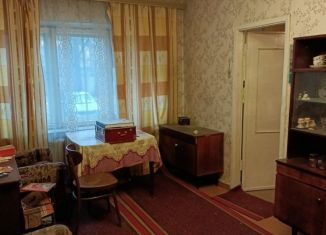 2-комнатная квартира на продажу, 42.8 м2, поселок Большевик, улица Ленина, 32