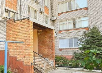 Четырехкомнатная квартира на продажу, 163.2 м2, Ейск, Коммунистическая улица, 23
