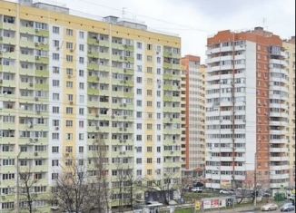 Продажа 2-комнатной квартиры, 60.6 м2, Краснодар, улица Академика Лукьяненко, 105, микрорайон Микрохирургии глаза