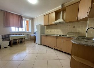 Сдается 2-ком. квартира, 74 м2, Уфа, улица Кирова