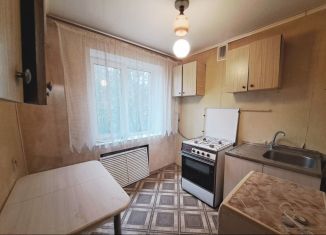 Продам 1-ком. квартиру, 30 м2, Брянская область, улица Камозина, 30