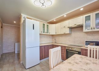 Продается 3-комнатная квартира, 90 м2, Краснодар, улица Героя А.А. Аверкиева, 2