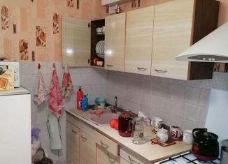 Продаю 3-ком. квартиру, 60 м2, Республика Башкортостан, улица Салавата, 8