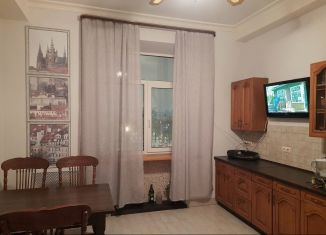 Сдача в аренду 2-комнатной квартиры, 70 м2, Москва, Кутузовский проспект, 43, станция Кутузовская