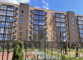 Продается двухкомнатная квартира, 67.4 м2, поселок Южный