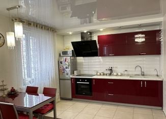 Продается четырехкомнатная квартира, 95 м2, Ижевск, улица Холмогорова, 67