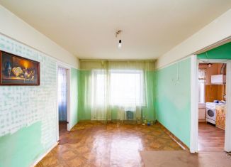 Продам 2-ком. квартиру, 46.8 м2, Красноярский край, Амурская улица, 10