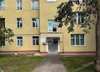 Продам 2-комнатную квартиру, 46.1 м2, Углич, Северная улица, 4А