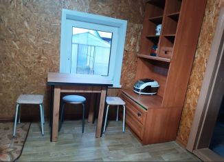 Сдается в аренду дом, 30 м2, село Кызыл-Озек, улица Строителей, 3