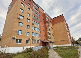 Продается 2-ком. квартира, 63.2 м2, Ликино-Дулёво, Коммунистическая улица, 58А