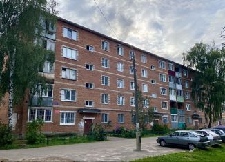 Продается 1-комнатная квартира, 33 м2, Куровское, Совхозная улица, 17