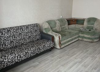 Сдается в аренду 3-ком. квартира, 70 м2, Тольятти, улица Кирова, 3Б, Центральный район