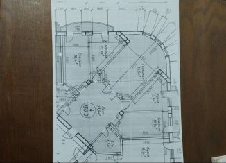 Продается 4-комнатная квартира, 157 м2, Дагестан, улица Гейдара Алиева, 13Д