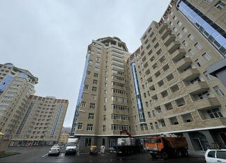 Продается трехкомнатная квартира, 88.3 м2, Грозный, улица Муслима Г. Гайрбекова, 51