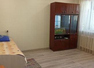 Сдам 2-комнатную квартиру, 45 м2, Казань, улица Кул Гали, 18