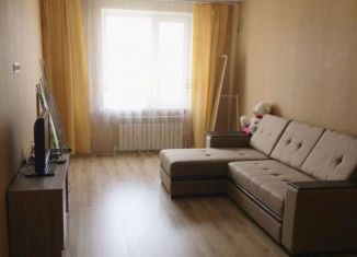 Сдаю в аренду 1-ком. квартиру, 38 м2, поселок городского типа Стройкерамика, улица Митрополита Иоанна Снычёва, 16