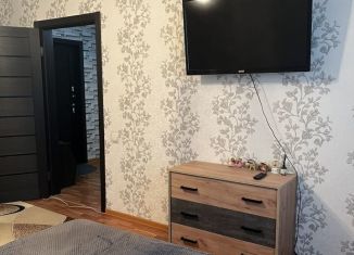 Сдам в аренду 1-ком. квартиру, 36 м2, Курск, проспект Вячеслава Клыкова, 49