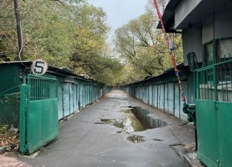 Сдаю в аренду гараж, 18 м2, Москва, метро Водный стадион, улица Лавочкина