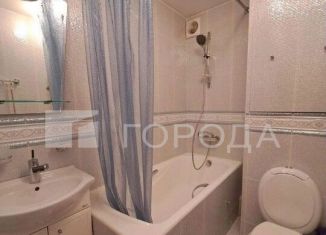 Продам 2-ком. квартиру, 52 м2, Москва, Нежинская улица, 13