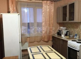 Сдается в аренду 4-ком. квартира, 80 м2, Тюменская область, микрорайон 7А, 34