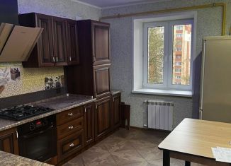 Сдается 1-комнатная квартира, 43 м2, Калуга, улица Калужского Ополчения, 3к2, Октябрьский округ