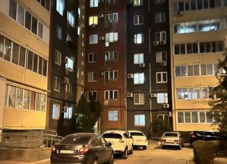 Сдам в аренду 2-комнатную квартиру, 55 м2, Волгоград, Шекснинская улица, 40, Дзержинский район