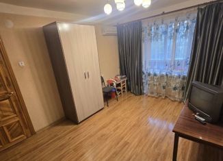 Продается 3-комнатная квартира, 70 м2, Ставропольский край, проспект Калинина, 2к3