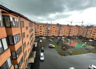 Продам 2-комнатную квартиру, 59 м2, Владикавказ, улица Курсантов-Кировцев, 29к4