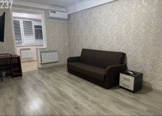 Сдается в аренду 2-ком. квартира, 60 м2, Дагестан, улица Сальмана, 64А