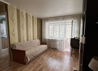 Сдается 2-ком. квартира, 42.6 м2, Псков, Советская улица, 53