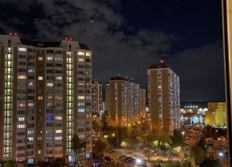 Сдается в аренду комната, 50 м2, Москва, Радужная улица, 6