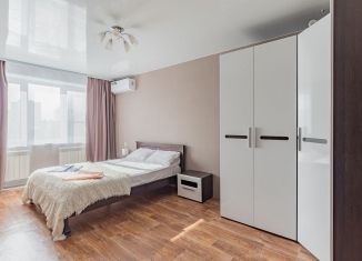 Сдам 2-ком. квартиру, 50 м2, Дзержинск, улица Строителей, 15А