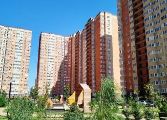 2-ком. квартира на продажу, 60 м2, Краснодар, улица им. Героя Яцкова И.В., 19к1, микрорайон Губернский