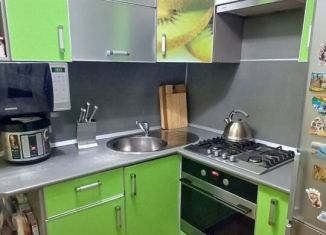 Продам 2-ком. квартиру, 45 м2, Рязань, улица Бирюзова, 4к2, Московский район