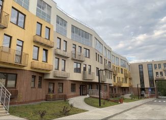 Продаю двухкомнатную квартиру, 49 м2, деревня Крюково, Высокая улица, 1