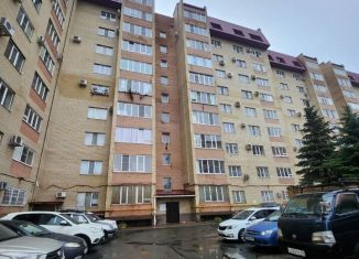 Продаю 3-ком. квартиру, 108 м2, Ставрополь, Октябрьский район, улица Войтика