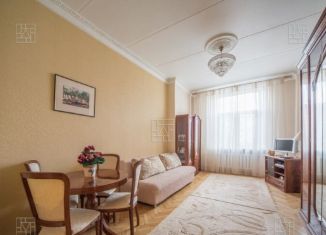 Продаю 2-ком. квартиру, 60 м2, Москва, Кутузовский проспект, 26к3