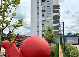 Продаю трехкомнатную квартиру, 67.6 м2, Брянск, улица Комарова, 47а