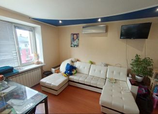 Продается 3-ком. квартира, 60 м2, Курская область, улица Ленина, 63