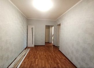 Продаю 3-ком. квартиру, 90 м2, Ростовская область, улица Петренко, 16