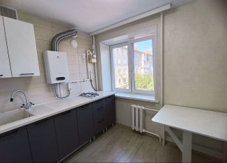 Продается трехкомнатная квартира, 57.1 м2, Каменск-Шахтинский, Красная улица, 11А