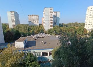 Продаю 3-ком. квартиру, 68 м2, Королёв, улица Исаева, 4