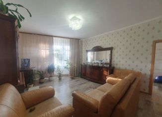 2-ком. квартира на продажу, 67 м2, Абакан, улица Кирова, 112/3